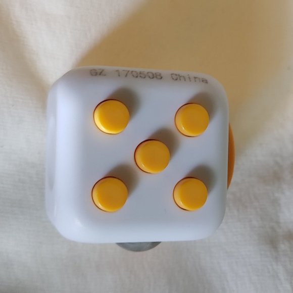 Fidget Cube - Picture 3 of 6